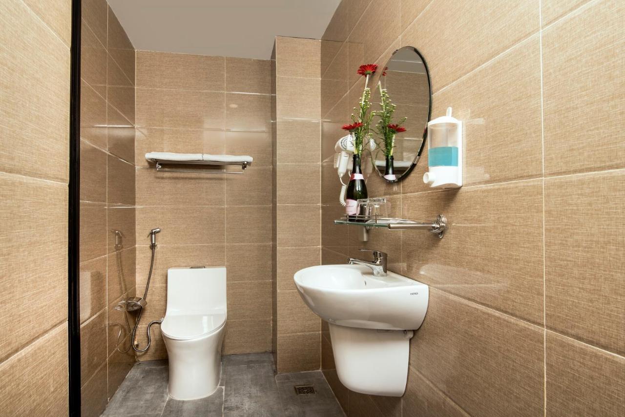 נה טראנג Golden Lotus Central Hotel מראה חיצוני תמונה